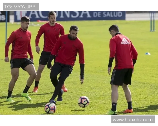 埃瓦尔主场迎战拉科鲁全力争胜展现球队实力与斗志