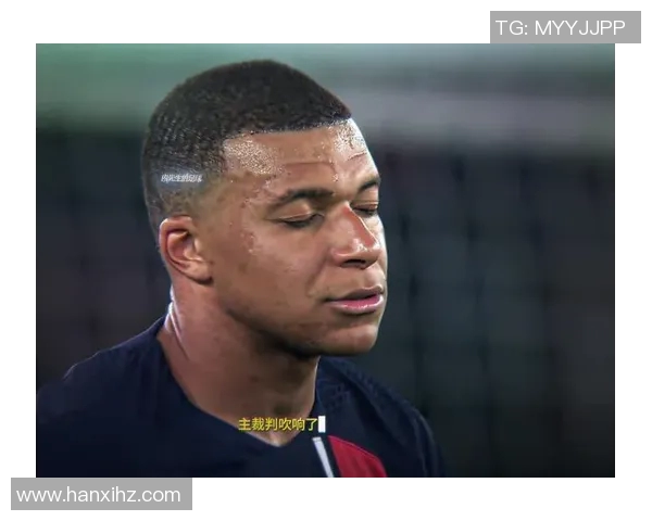 姆巴佩在赛场上的传奇表现与未来发展潜力的深度分析 姆巴佩在赛场上的传奇表现与未来发展潜力的深度分析