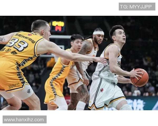 CBA福建与天津激烈对抗引发冲突赛场局势紧张球迷反应热烈